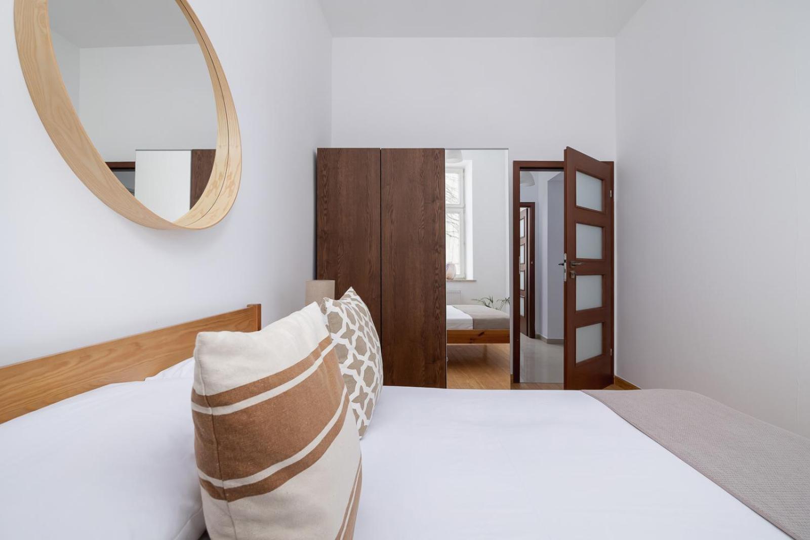 Wielopole 7 - 1 Bedroom - Old Town Apartment *